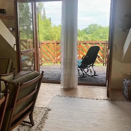 Balaton Vendeghaz Gæstehus Paloznak