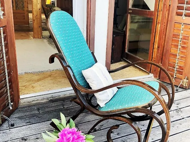 Balaton Vendeghaz パロズナク